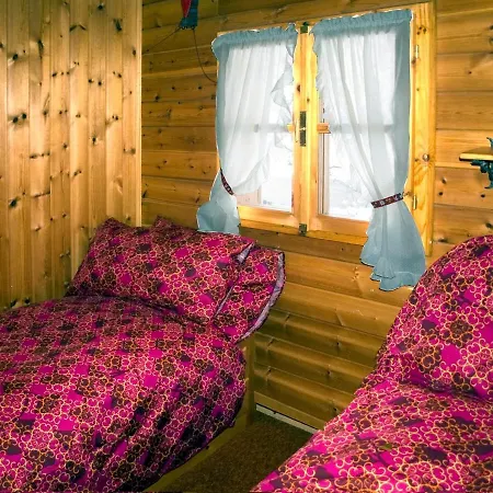 Chalet Tradizionale Con Bel Giardino